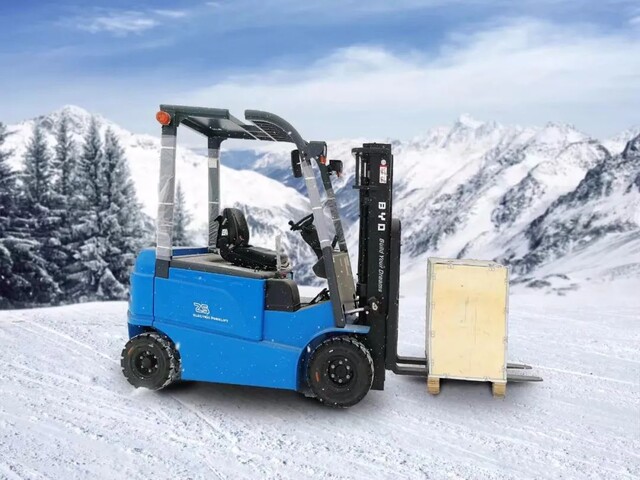 “傲雪凌霜”！比亞迪叉車在冷鏈物流“溫暖綻放”